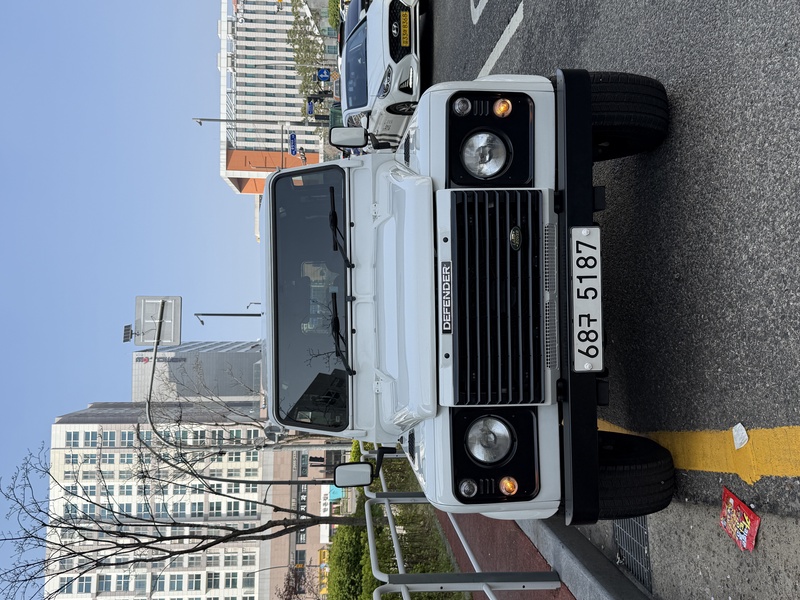 Land Rover Defender