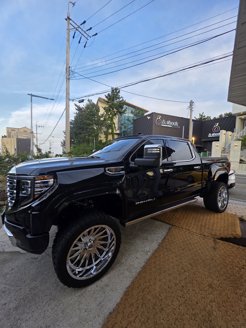 GMC Sierra