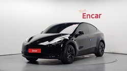 Tesla Model Y 2025