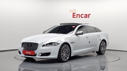 Jaguar XJ 2016
