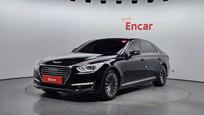 Genesis EQ900 2017