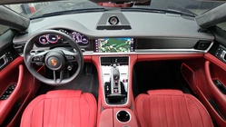 Porsche Panamera 2023