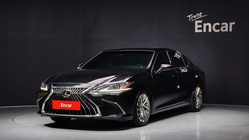 Lexus ES 2023