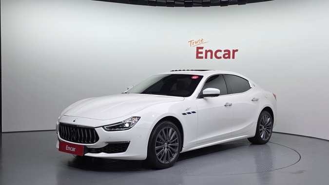 Maserati Ghibli 2022