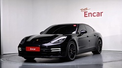 Porsche Panamera 2021