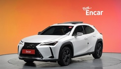 Lexus UX 2023