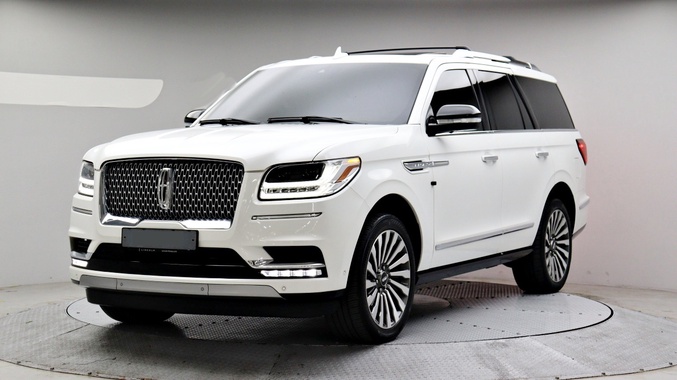 Lincoln Navigator 2021
