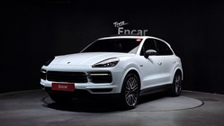 Porsche Cayenne 2021