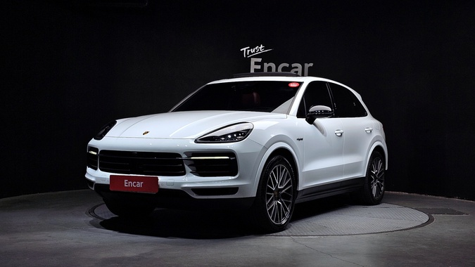 Porsche Cayenne 2021