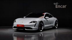 Porsche Taycan 2021