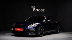 Porsche Panamera 2021