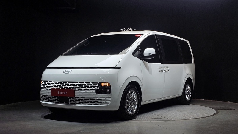 Hyundai Staria