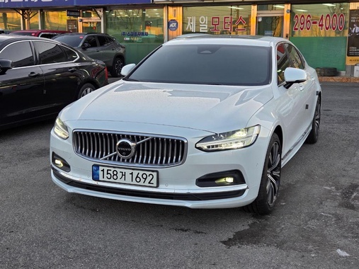 Volvo S90 2023