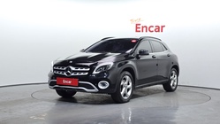 Mercedes-Benz GLA-Class 2019