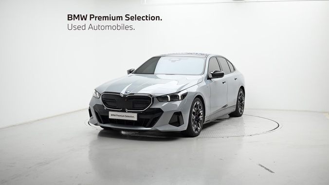BMW i5 2023