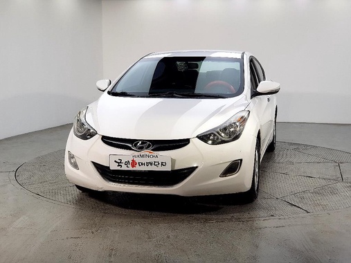 Hyundai Avante 2012