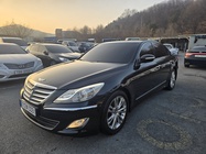 Hyundai Genesis 2012