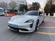 Porsche Taycan 2024