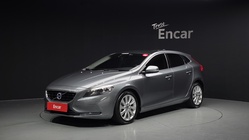 Volvo V40 2015