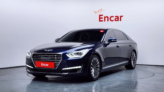 Genesis EQ900 2017