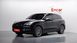 Porsche Cayenne 2021