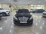 Hyundai Genesis 2012