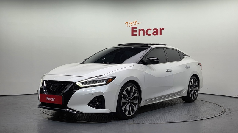 Nissan Maxima
