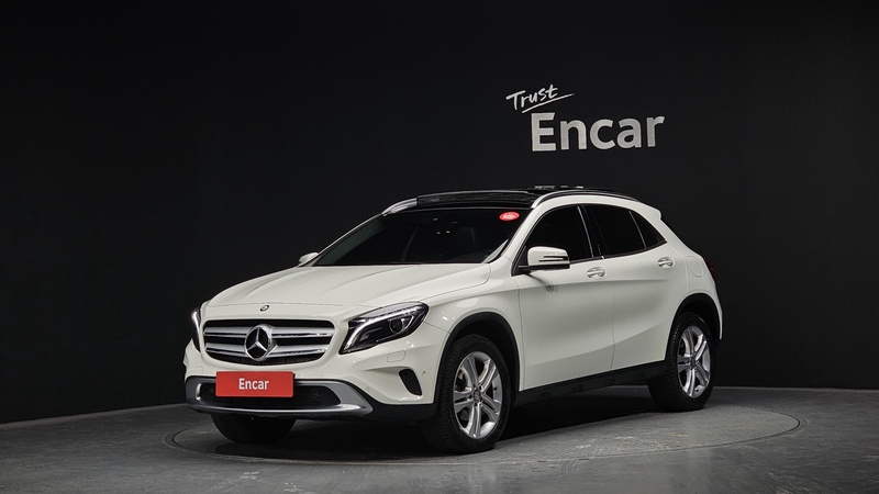 Mercedes-Benz GLA-Class