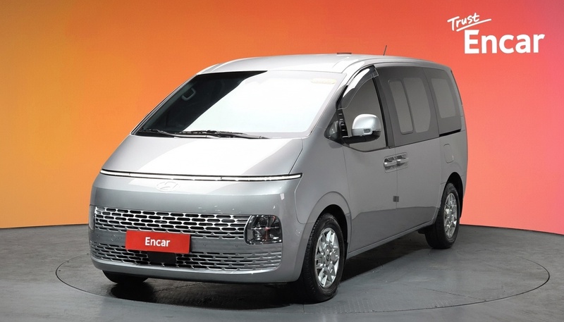 Hyundai Staria