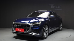 Audi Q8 2021