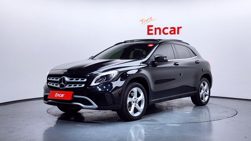 Mercedes-Benz GLA-Class