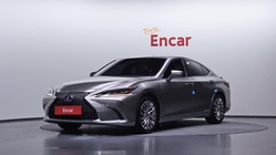 Lexus ES 2019