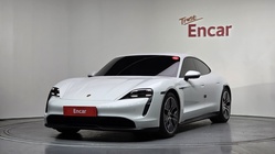 Porsche Taycan 2022