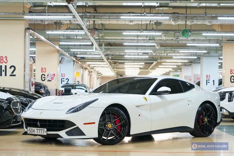 Ferrari F12