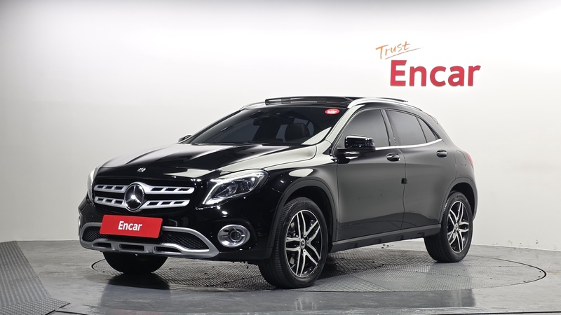 Mercedes-Benz GLA-Class