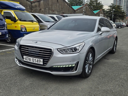 Genesis EQ900 2017