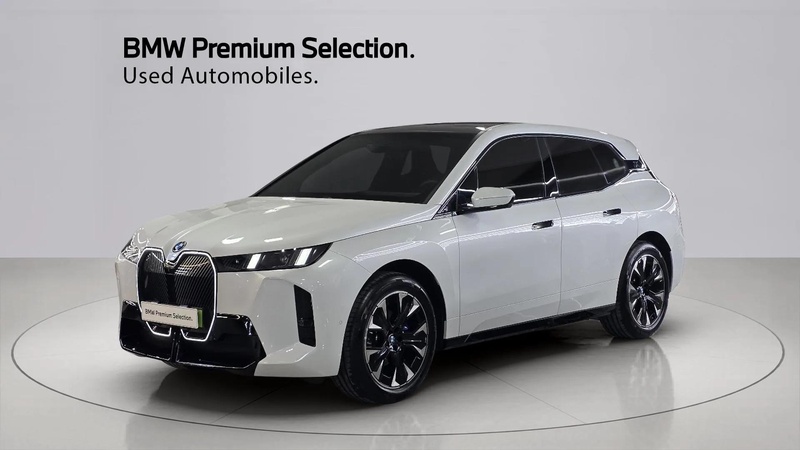 BMW iX