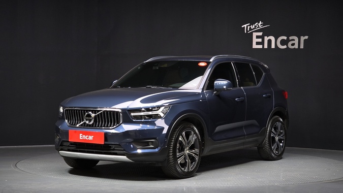 Volvo XC40 2021
