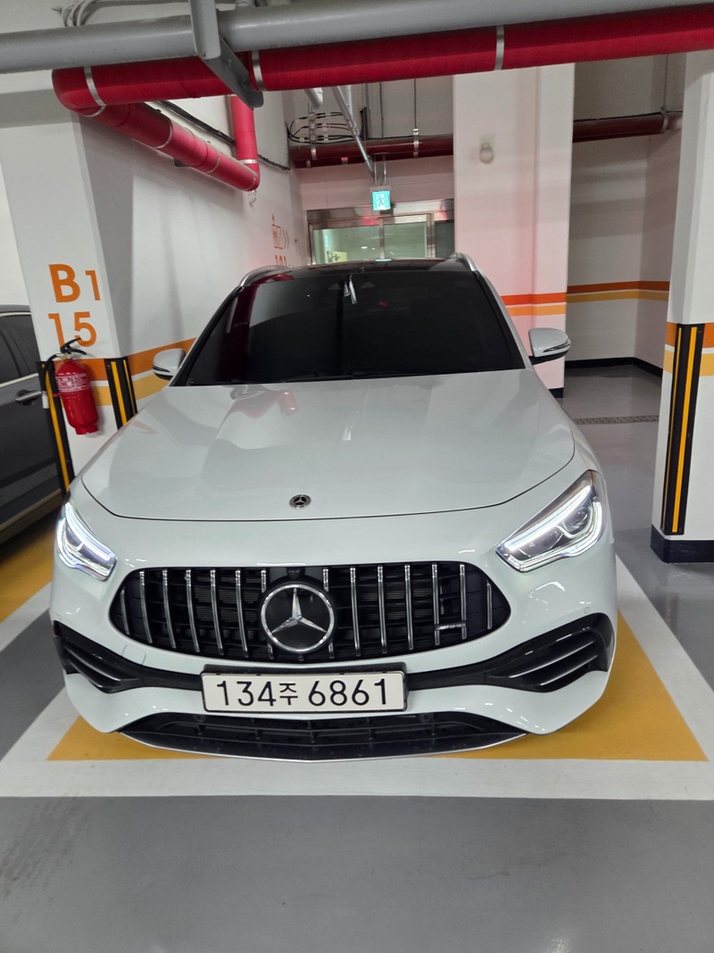 Mercedes-Benz GLA-Class