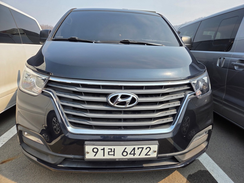 Hyundai Starex