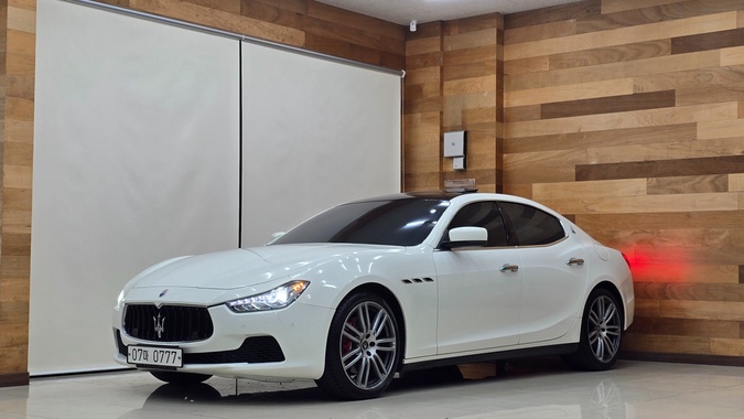 Maserati Ghibli 2015