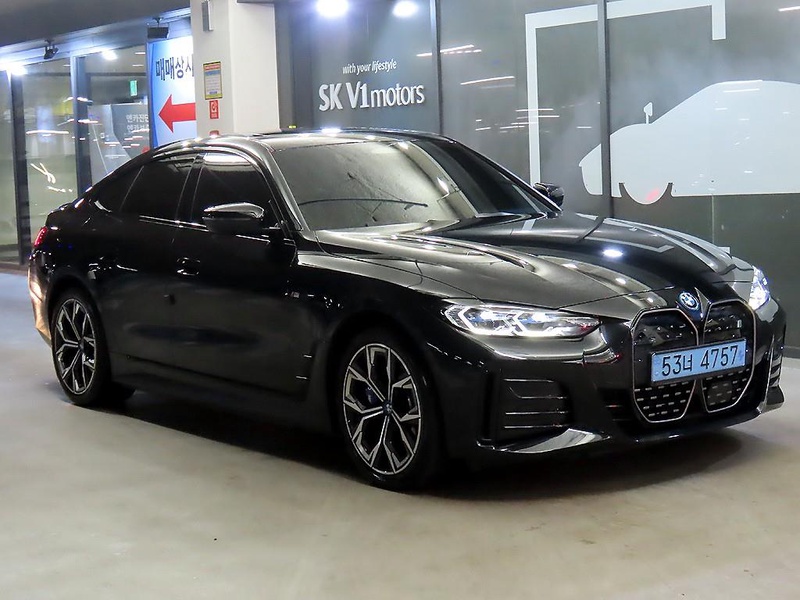 BMW i4