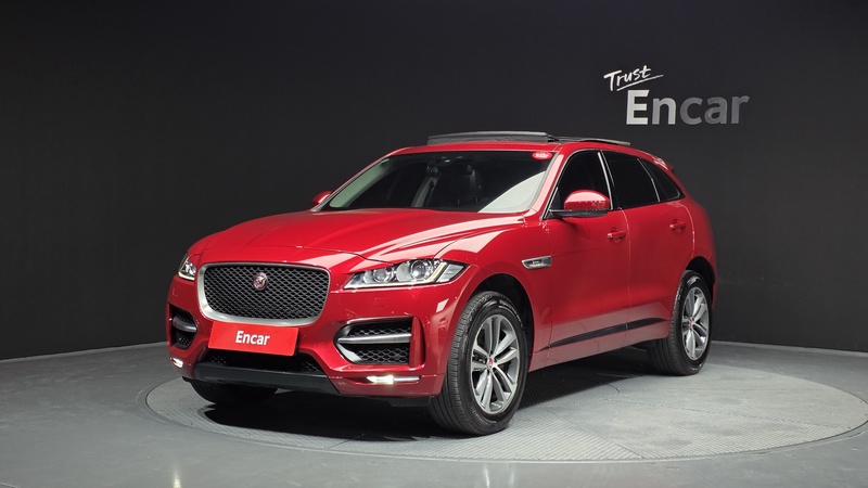 Jaguar F-Pace
