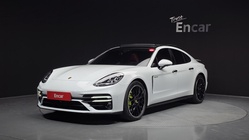 Porsche Panamera 2023