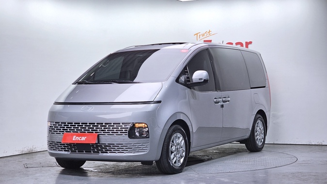 Hyundai Staria 2025