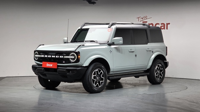Ford Bronco 2023