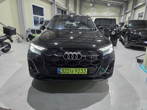 Audi Q7 2025