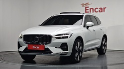 Volvo XC60 2025