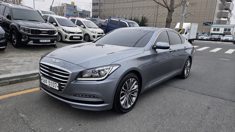 Hyundai Genesis