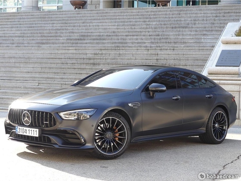 Mercedes-Benz AMG GT